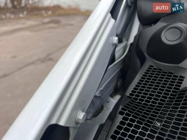 Белый Опель Movano, объемом двигателя 2.3 л и пробегом 179 тыс. км за 18500 $, фото 78 на Automoto.ua