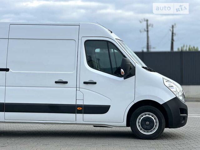 Белый Опель Movano, объемом двигателя 2.3 л и пробегом 259 тыс. км за 16800 $, фото 13 на Automoto.ua