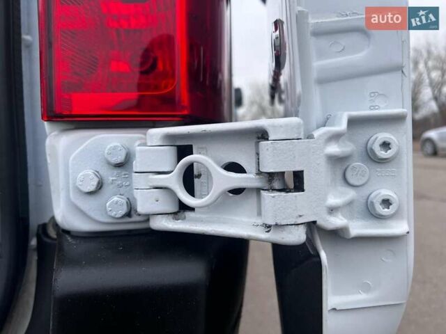 Белый Опель Movano, объемом двигателя 2.3 л и пробегом 179 тыс. км за 18500 $, фото 71 на Automoto.ua