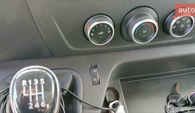 Белый Опель Movano, объемом двигателя 2.3 л и пробегом 263 тыс. км за 19800 $, фото 30 на Automoto.ua