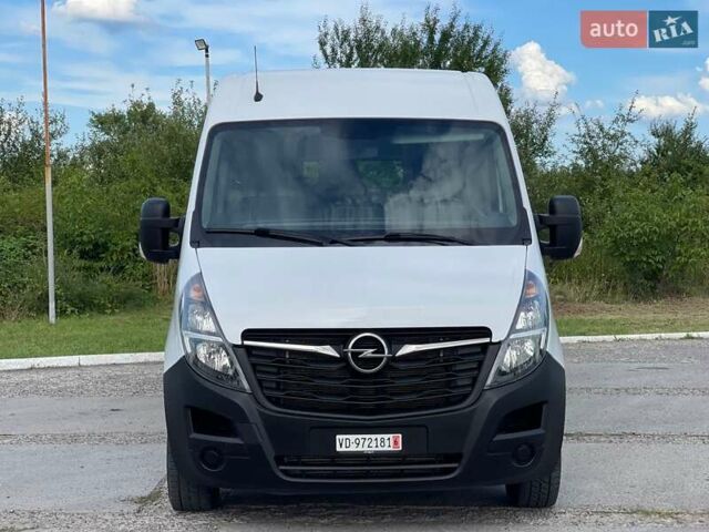 Белый Опель Movano, объемом двигателя 0 л и пробегом 175 тыс. км за 19999 $, фото 2 на Automoto.ua