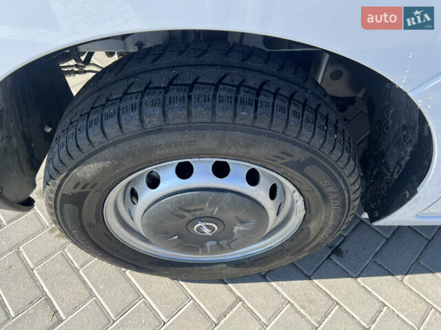 Белый Опель Movano, объемом двигателя 2.3 л и пробегом 250 тыс. км за 22500 $, фото 11 на Automoto.ua