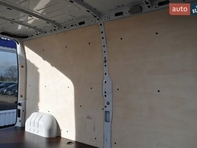 Белый Опель Movano, объемом двигателя 2.3 л и пробегом 301 тыс. км за 18500 $, фото 37 на Automoto.ua