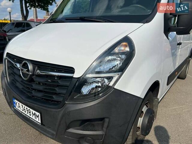 Белый Опель Movano, объемом двигателя 2.3 л и пробегом 52 тыс. км за 24500 $, фото 4 на Automoto.ua