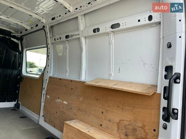 Белый Опель Movano, объемом двигателя 0 л и пробегом 175 тыс. км за 19999 $, фото 21 на Automoto.ua