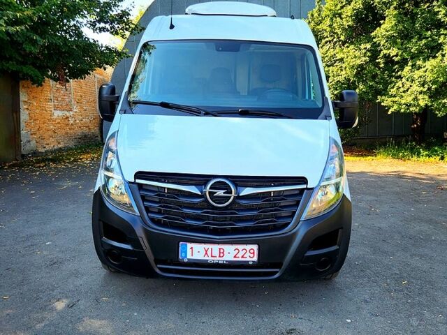 Белый Опель Movano, объемом двигателя 2.3 л и пробегом 163 тыс. км за 22200 $, фото 2 на Automoto.ua