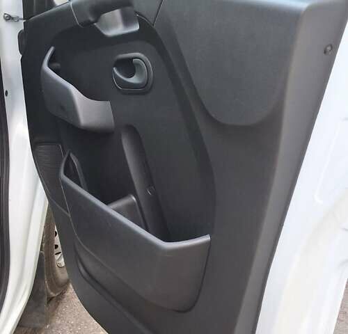 Белый Опель Movano, объемом двигателя 2.3 л и пробегом 227 тыс. км за 16200 $, фото 36 на Automoto.ua