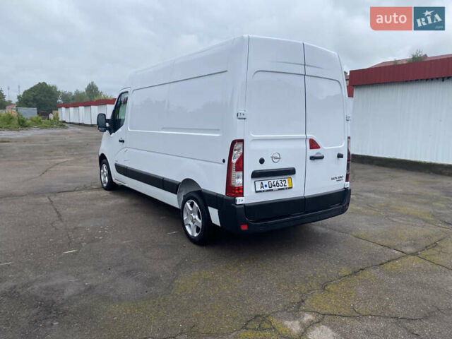 Белый Опель Movano, объемом двигателя 0 л и пробегом 280 тыс. км за 16900 $, фото 3 на Automoto.ua