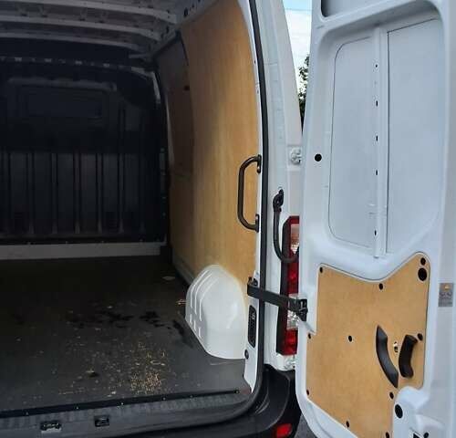 Белый Опель Movano, объемом двигателя 2.3 л и пробегом 227 тыс. км за 16200 $, фото 12 на Automoto.ua