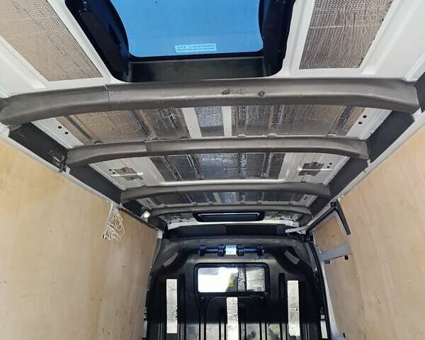 Белый Опель Movano, объемом двигателя 2.3 л и пробегом 218 тыс. км за 19500 $, фото 4 на Automoto.ua