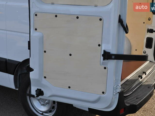 Белый Опель Movano, объемом двигателя 2.3 л и пробегом 301 тыс. км за 18500 $, фото 24 на Automoto.ua