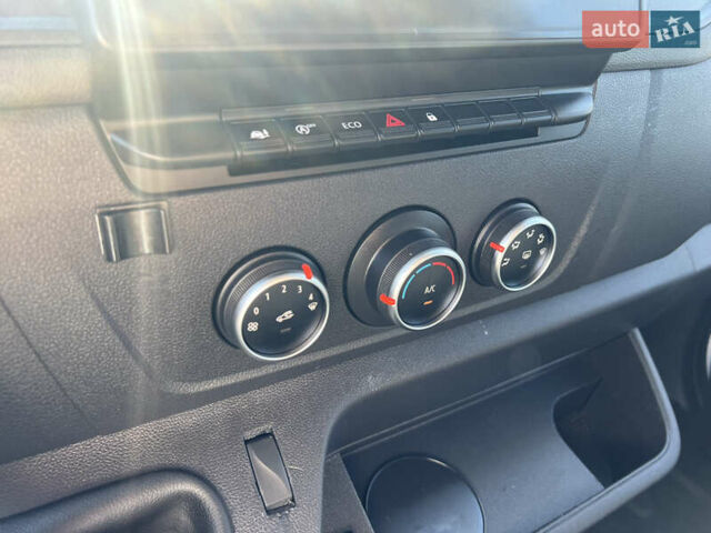 Білий Опель Movano, об'ємом двигуна 2.3 л та пробігом 250 тис. км за 22500 $, фото 19 на Automoto.ua