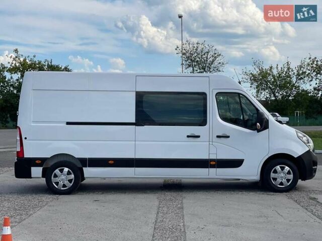 Белый Опель Movano, объемом двигателя 0 л и пробегом 175 тыс. км за 19999 $, фото 1 на Automoto.ua