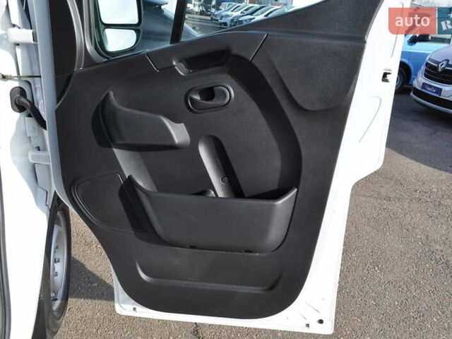 Белый Опель Movano, объемом двигателя 2.3 л и пробегом 301 тыс. км за 18500 $, фото 42 на Automoto.ua