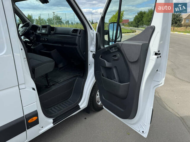 Білий Опель Movano, об'ємом двигуна 2.3 л та пробігом 216 тис. км за 18700 $, фото 57 на Automoto.ua