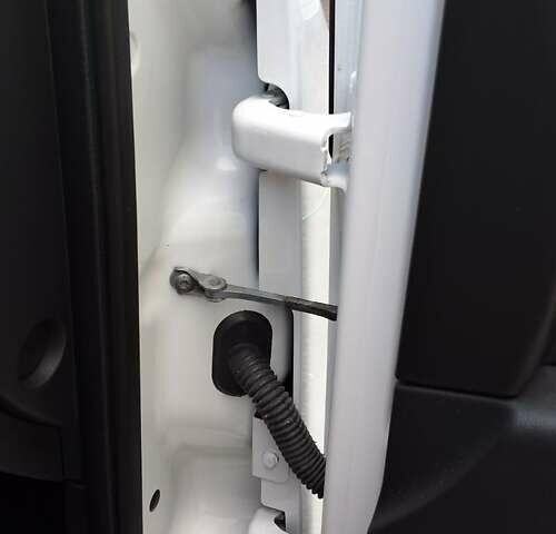 Белый Опель Movano, объемом двигателя 2.3 л и пробегом 227 тыс. км за 16200 $, фото 27 на Automoto.ua
