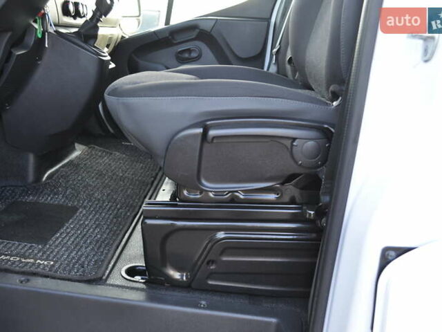 Белый Опель Movano, объемом двигателя 2.3 л и пробегом 301 тыс. км за 18500 $, фото 53 на Automoto.ua