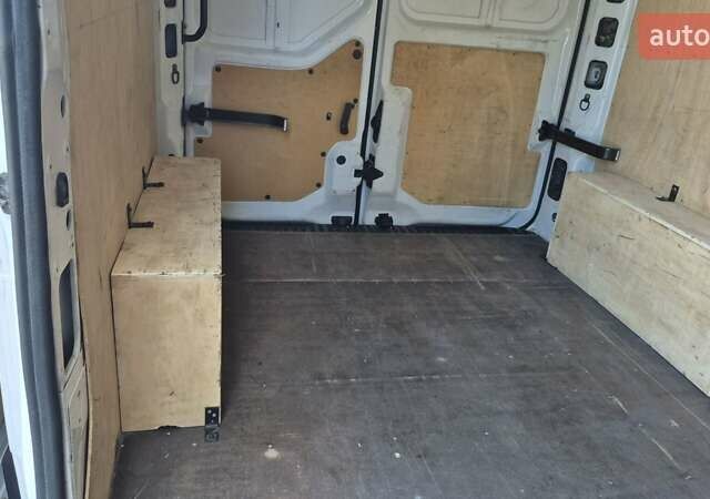 Белый Опель Movano, объемом двигателя 2.3 л и пробегом 258 тыс. км за 16700 $, фото 13 на Automoto.ua