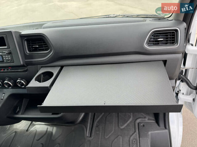 Білий Опель Movano, об'ємом двигуна 2.3 л та пробігом 216 тис. км за 18700 $, фото 64 на Automoto.ua