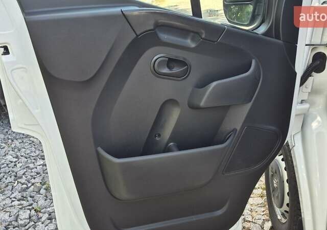 Белый Опель Movano, объемом двигателя 2.3 л и пробегом 258 тыс. км за 16700 $, фото 22 на Automoto.ua
