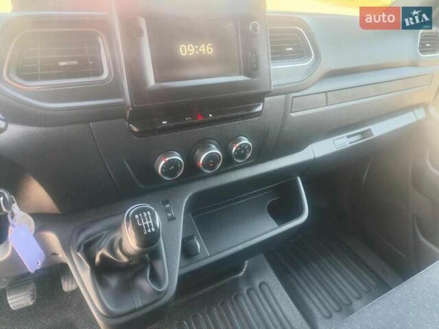 Белый Опель Movano, объемом двигателя 2.3 л и пробегом 198 тыс. км за 17950 $, фото 2 на Automoto.ua