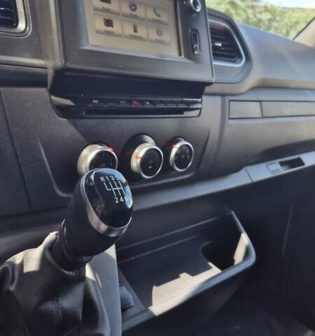 Белый Опель Movano, объемом двигателя 2.3 л и пробегом 258 тыс. км за 16700 $, фото 27 на Automoto.ua