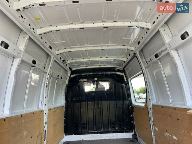 Белый Опель Movano, объемом двигателя 0 л и пробегом 175 тыс. км за 19999 $, фото 17 на Automoto.ua