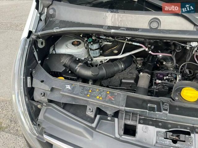 Белый Опель Movano, объемом двигателя 0 л и пробегом 175 тыс. км за 19999 $, фото 46 на Automoto.ua