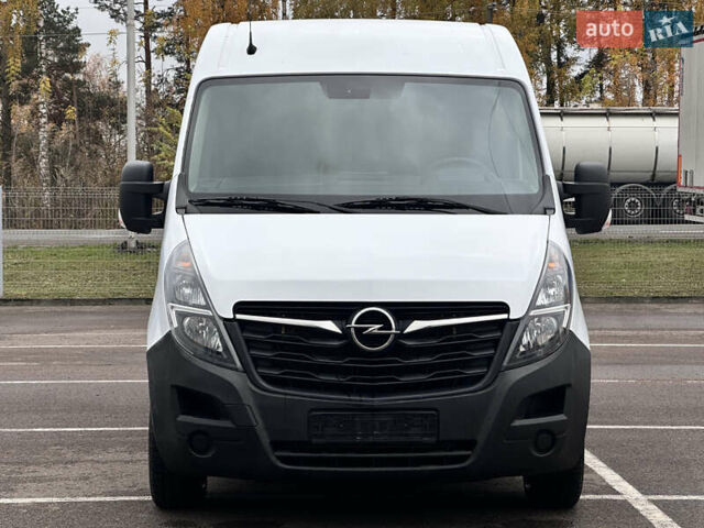 Белый Опель Movano, объемом двигателя 2.3 л и пробегом 225 тыс. км за 15999 $, фото 1 на Automoto.ua