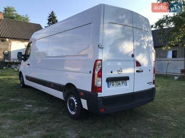 Белый Опель Movano, объемом двигателя 2.3 л и пробегом 180 тыс. км за 17900 $, фото 2 на Automoto.ua