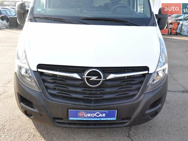 Белый Опель Movano, объемом двигателя 2.3 л и пробегом 301 тыс. км за 18500 $, фото 3 на Automoto.ua