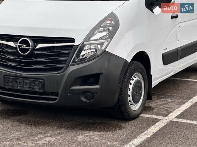 Белый Опель Movano, объемом двигателя 2.3 л и пробегом 225 тыс. км за 15999 $, фото 15 на Automoto.ua
