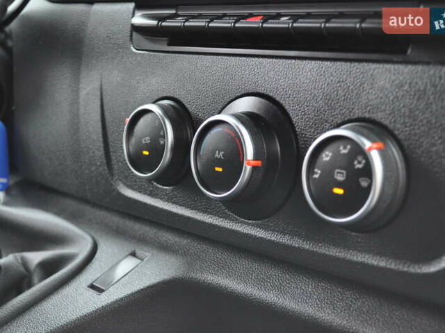Белый Опель Movano, объемом двигателя 0 л и пробегом 190 тыс. км за 24800 $, фото 52 на Automoto.ua