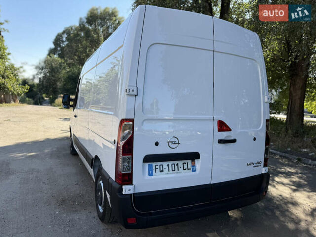 Белый Опель Movano, объемом двигателя 0 л и пробегом 195 тыс. км за 17900 $, фото 9 на Automoto.ua
