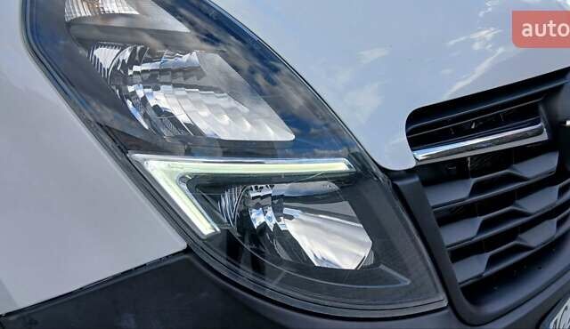 Белый Опель Movano, объемом двигателя 2.3 л и пробегом 263 тыс. км за 19800 $, фото 72 на Automoto.ua