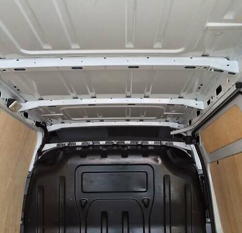 Белый Опель Movano, объемом двигателя 2.3 л и пробегом 227 тыс. км за 16200 $, фото 11 на Automoto.ua