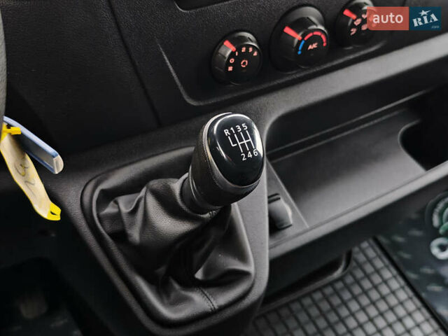 Білий Опель Movano, об'ємом двигуна 2.3 л та пробігом 146 тис. км за 18999 $, фото 32 на Automoto.ua