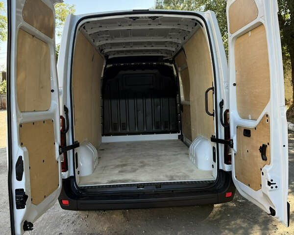 Белый Опель Movano, объемом двигателя 0 л и пробегом 195 тыс. км за 17900 $, фото 33 на Automoto.ua