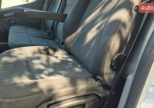 Білий Опель Movano, об'ємом двигуна 2.3 л та пробігом 258 тис. км за 16500 $, фото 24 на Automoto.ua