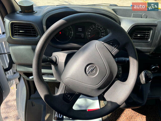 Белый Опель Movano, объемом двигателя 2.3 л и пробегом 90 тыс. км за 19990 $, фото 23 на Automoto.ua