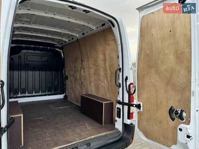 Белый Опель Movano, объемом двигателя 2.3 л и пробегом 210 тыс. км за 19999 $, фото 33 на Automoto.ua