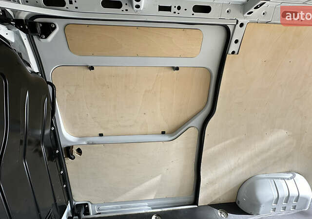 Белый Опель Movano, объемом двигателя 2.3 л и пробегом 162 тыс. км за 17700 $, фото 28 на Automoto.ua