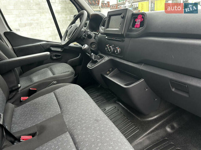 Белый Опель Movano, объемом двигателя 2.3 л и пробегом 79 тыс. км за 23500 $, фото 23 на Automoto.ua