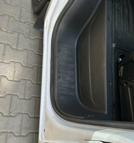 Белый Опель Movano, объемом двигателя 2.3 л и пробегом 162 тыс. км за 17700 $, фото 18 на Automoto.ua