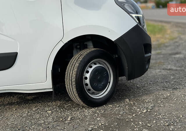 Белый Опель Movano, объемом двигателя 2.3 л и пробегом 193 тыс. км за 23899 $, фото 15 на Automoto.ua