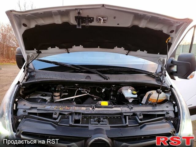 Белый Опель Movano, объемом двигателя 2.3 л и пробегом 186 тыс. км за 17900 $, фото 12 на Automoto.ua