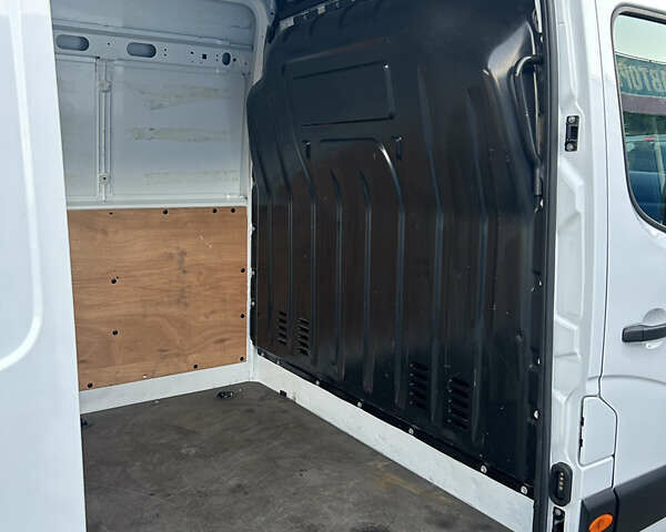 Белый Опель Movano, объемом двигателя 2.3 л и пробегом 240 тыс. км за 19900 $, фото 24 на Automoto.ua