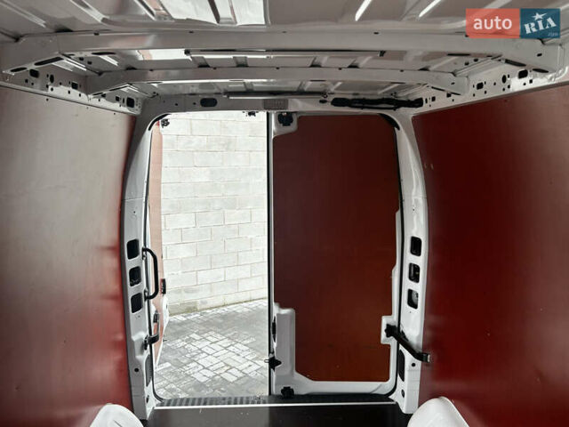 Белый Опель Movano, объемом двигателя 2.3 л и пробегом 79 тыс. км за 23500 $, фото 31 на Automoto.ua