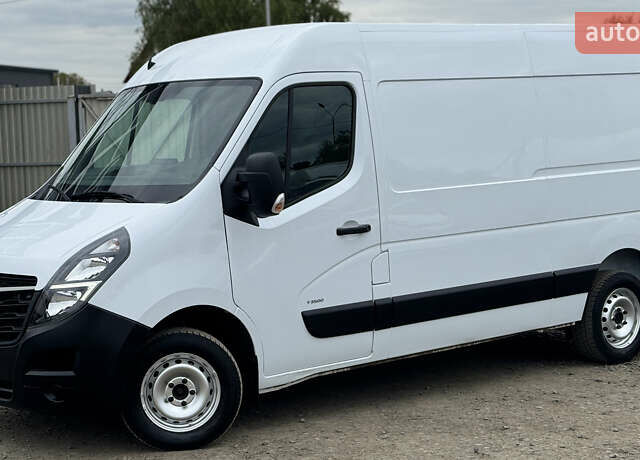 Белый Опель Movano, объемом двигателя 2.3 л и пробегом 320 тыс. км за 15999 $, фото 6 на Automoto.ua