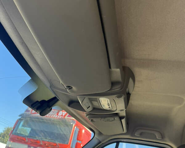Белый Опель Movano, объемом двигателя 2.3 л и пробегом 104 тыс. км за 13800 $, фото 8 на Automoto.ua